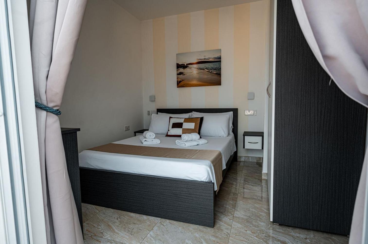The Willows Penthouses With Jacuzzi Ghajn il-Kbira  المظهر الخارجي الصورة