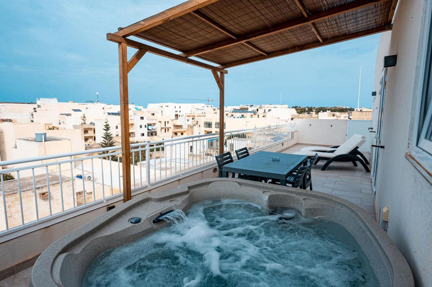 The Willows Penthouses With Jacuzzi Ghajn il-Kbira  المظهر الخارجي الصورة